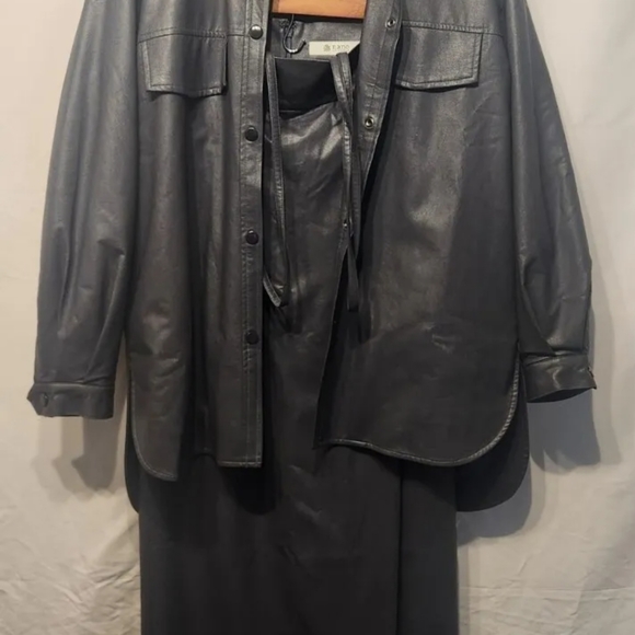 jacket and skirt - Picture 2 of 9